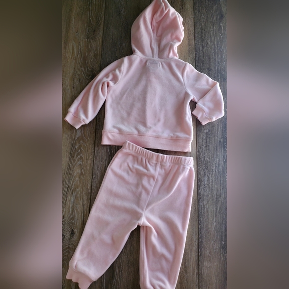 Baby's Ralph lauren light pink velour jogging suit in Size 9 months. - Picture 3 of 10